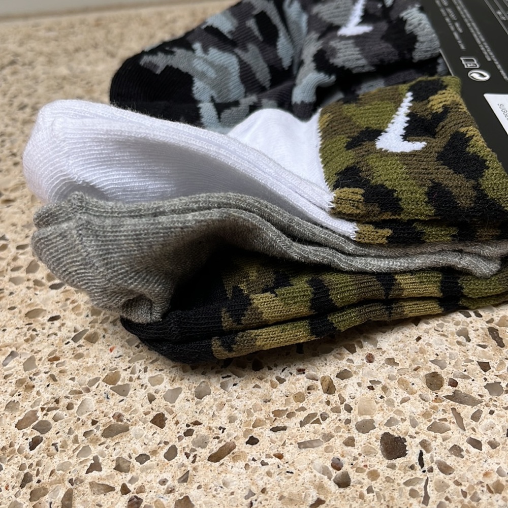 Nike boys 6 pack ankle socks - Picture 5 of 9